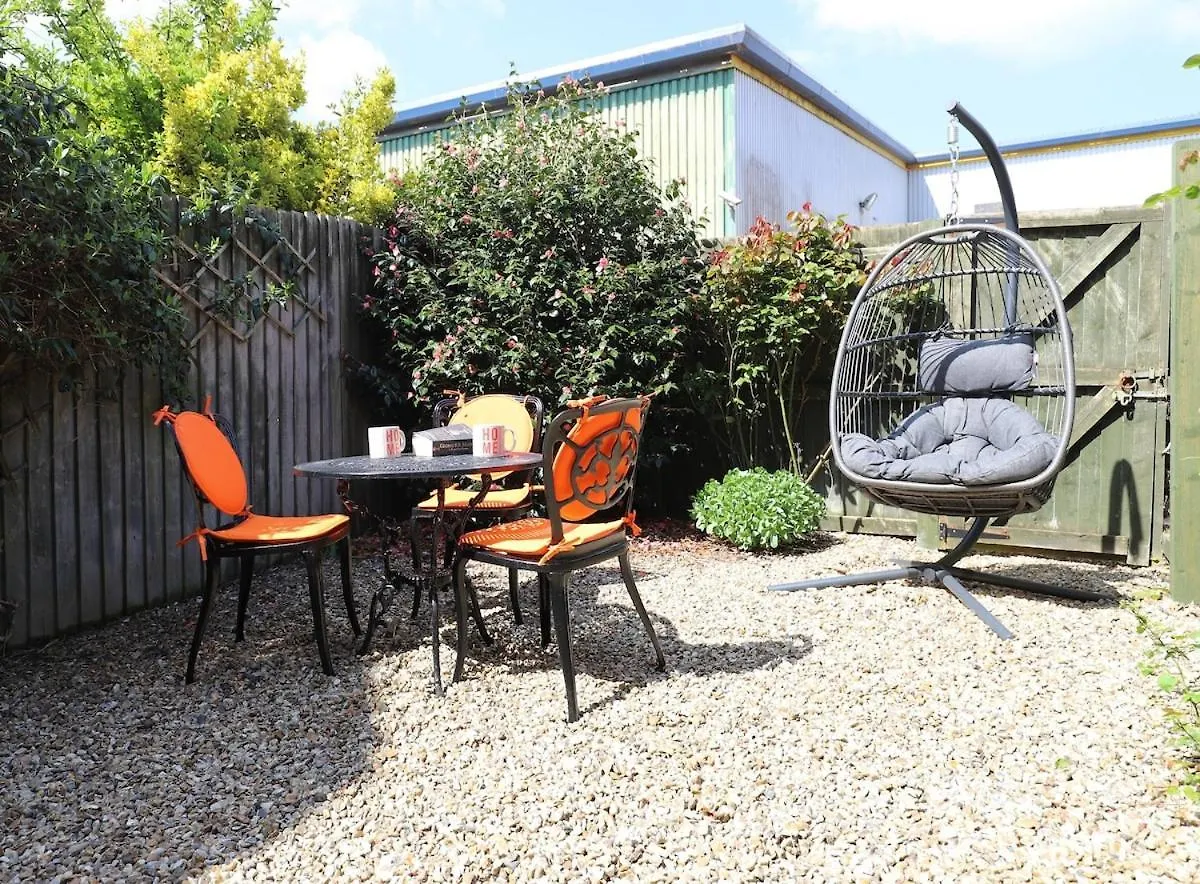 Stylish Townhouse By The Quay With Parking Villa Exeter