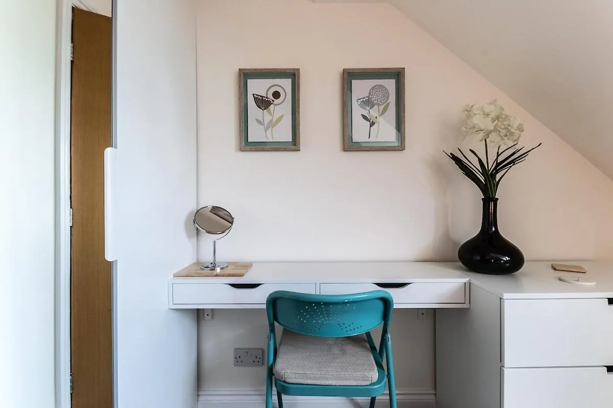 Stylish Townhouse By The Quay With Parking Villa Exeter