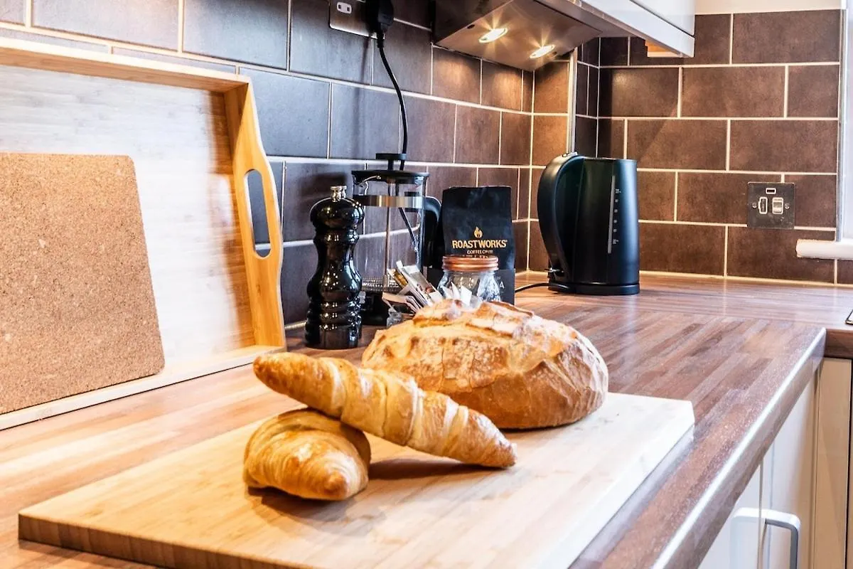 Stylish Townhouse By The Quay With Parking Villa Exeter